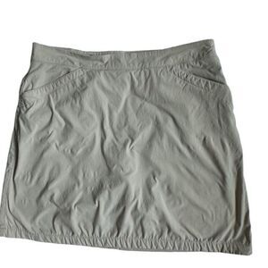 Eddie Bauer Athletic Skort Cream Outdoors Stretchy Fishing SZ 4